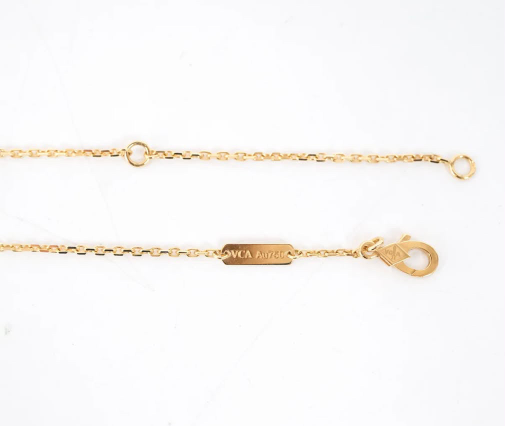 Van Cleef & Arpels Vintage Alhambra Pendant Necklace Blue Agate 18K Yellow Gold