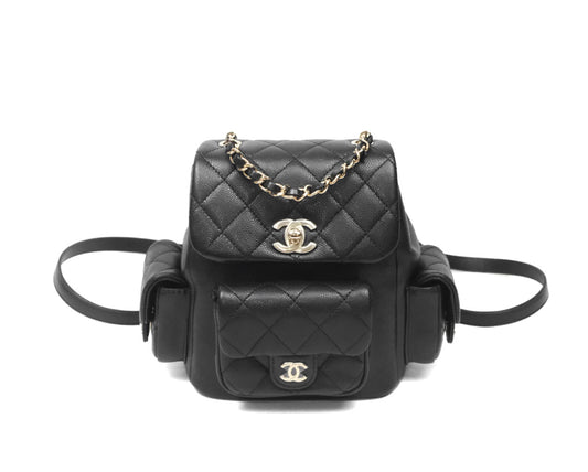 Chanel small duma backpack caviar con plásticos
