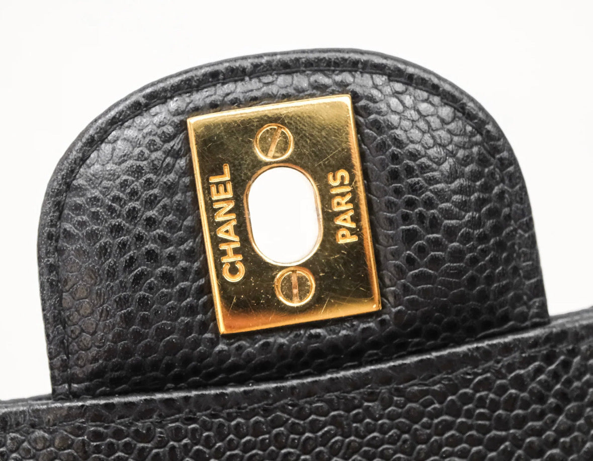 Chanel Classic M/L Medium Flap Quilted Black Caviar Gold Hardware 2017-2018