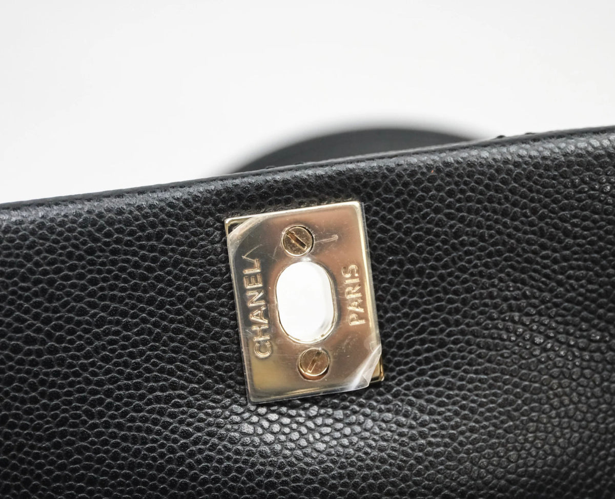 Chanel small duma backpack caviar con plásticos
