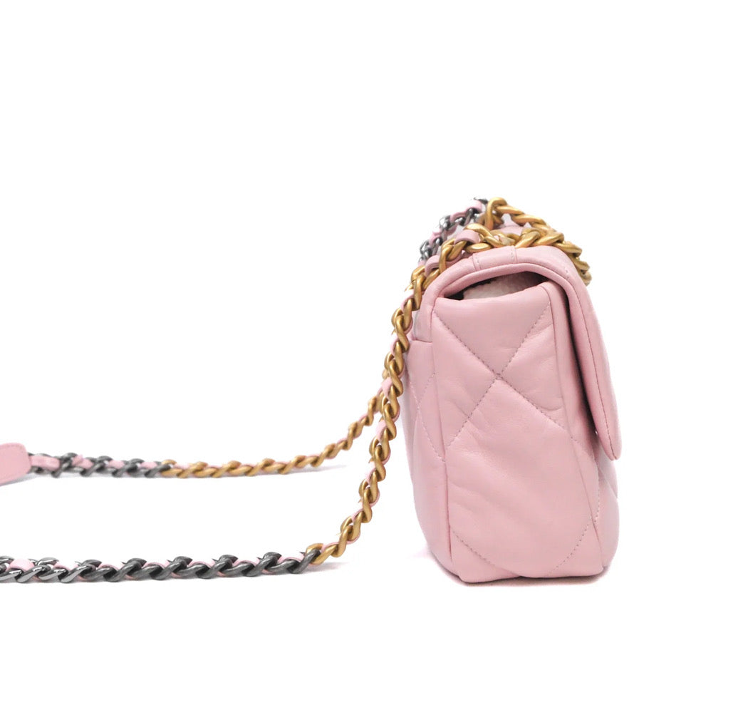 Chanel 19 small pink