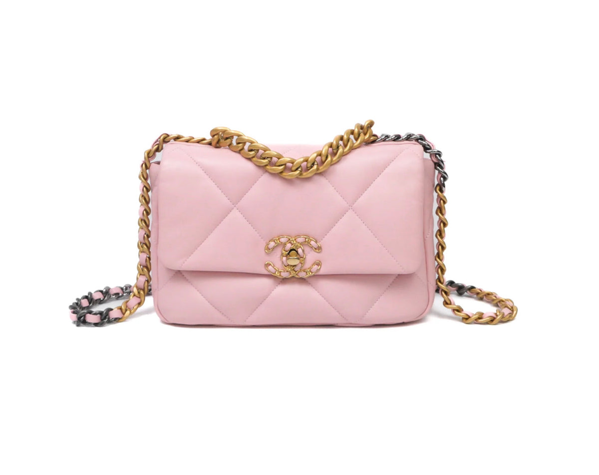 Chanel 19 small pink