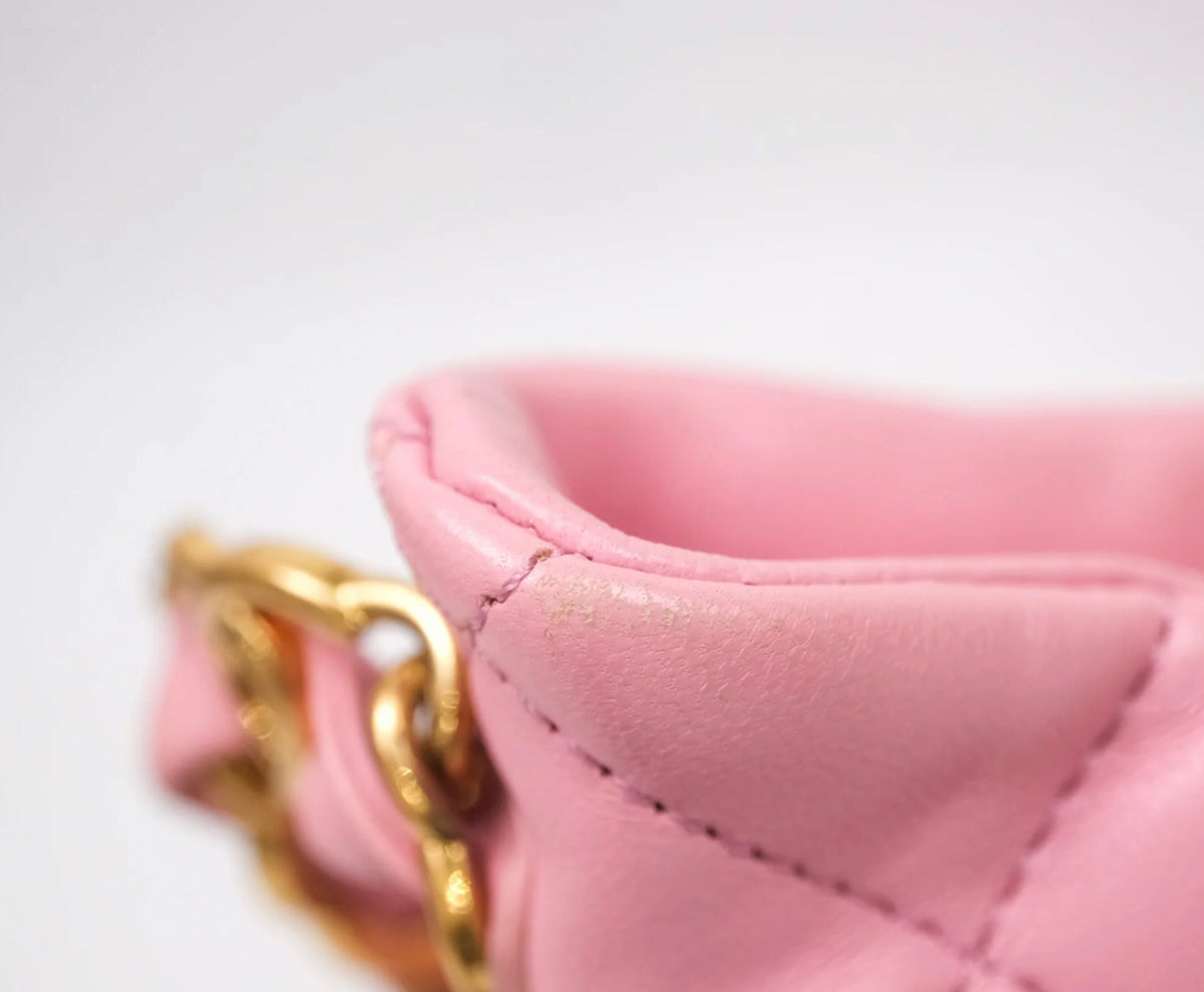 Chanel vintage CC quilted shoulder caviar